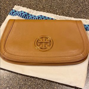 NWOT Tory Burch convertible clutch